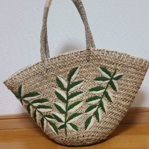 This natural woven bag